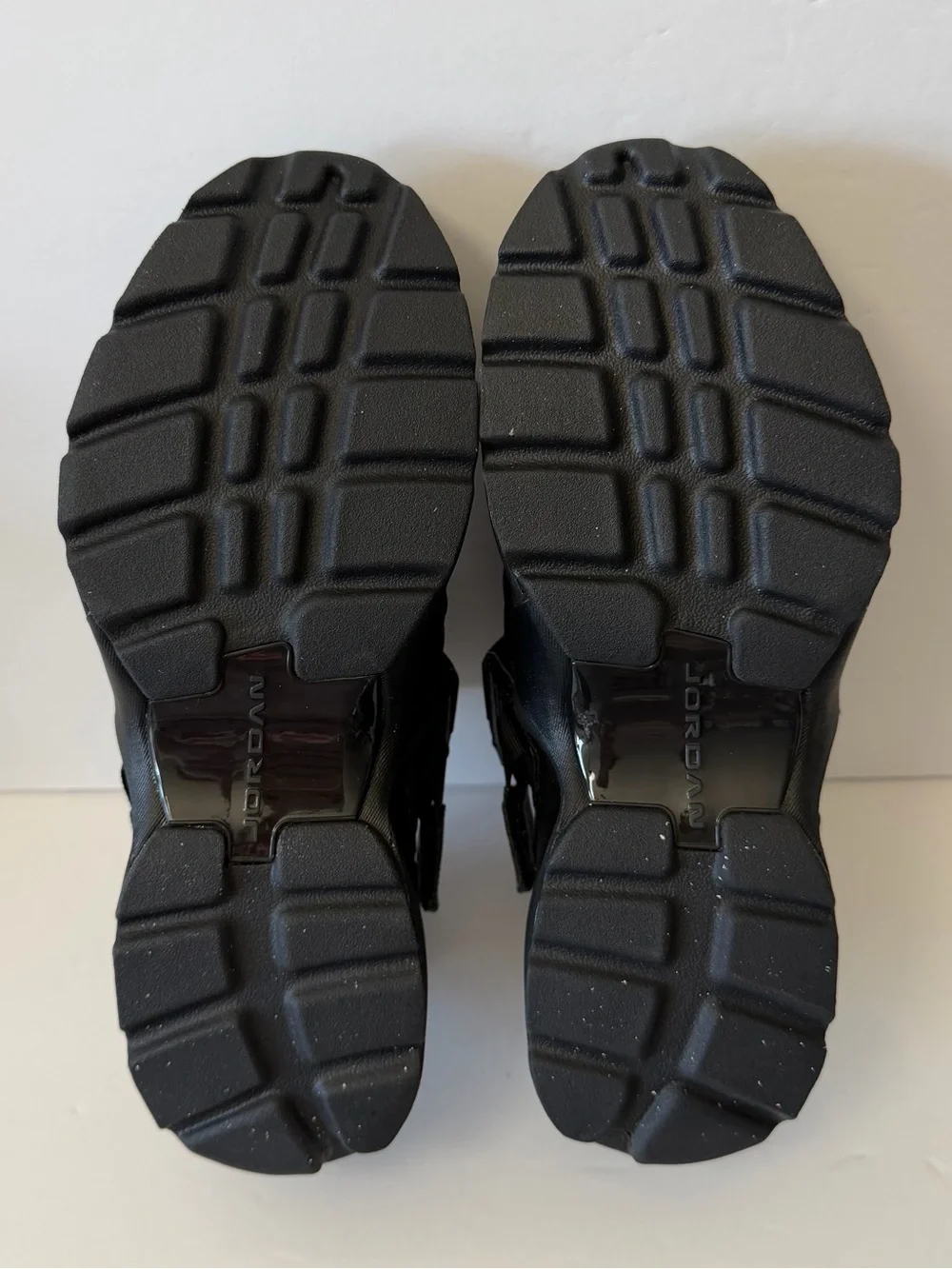 Jordan Trunner LX Triple Black WMNS Size 8  NEW HQ2164-001